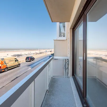 In Belgium With Stunning Sea View Apartment Ostende